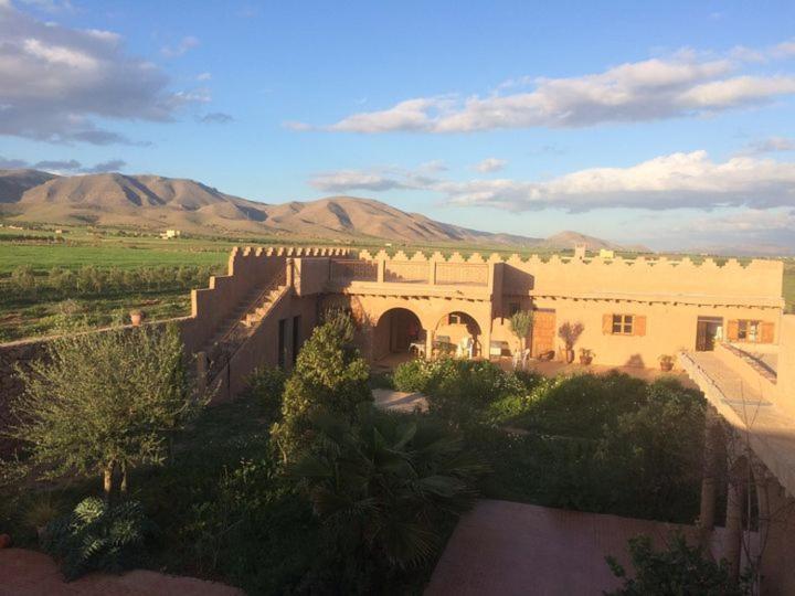 Chambres d'Hôtes piscine, Bains à remous Taforhalt Esterno foto