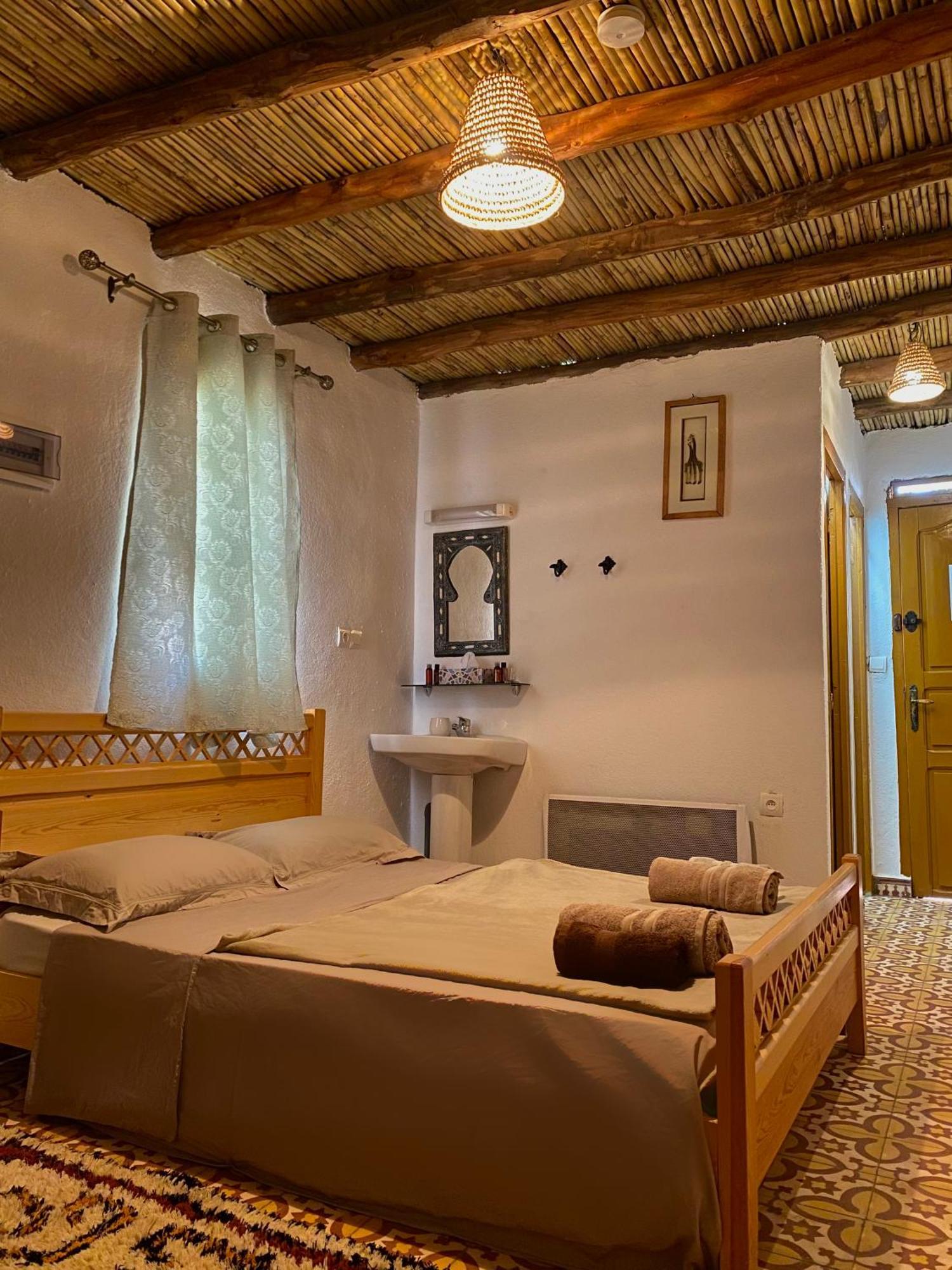 Chambres d'Hôtes piscine, Bains à remous Taforhalt Esterno foto
